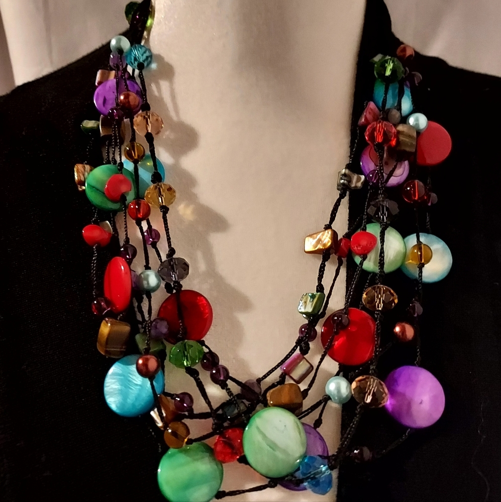 Premier Designs Spectrum Necklace